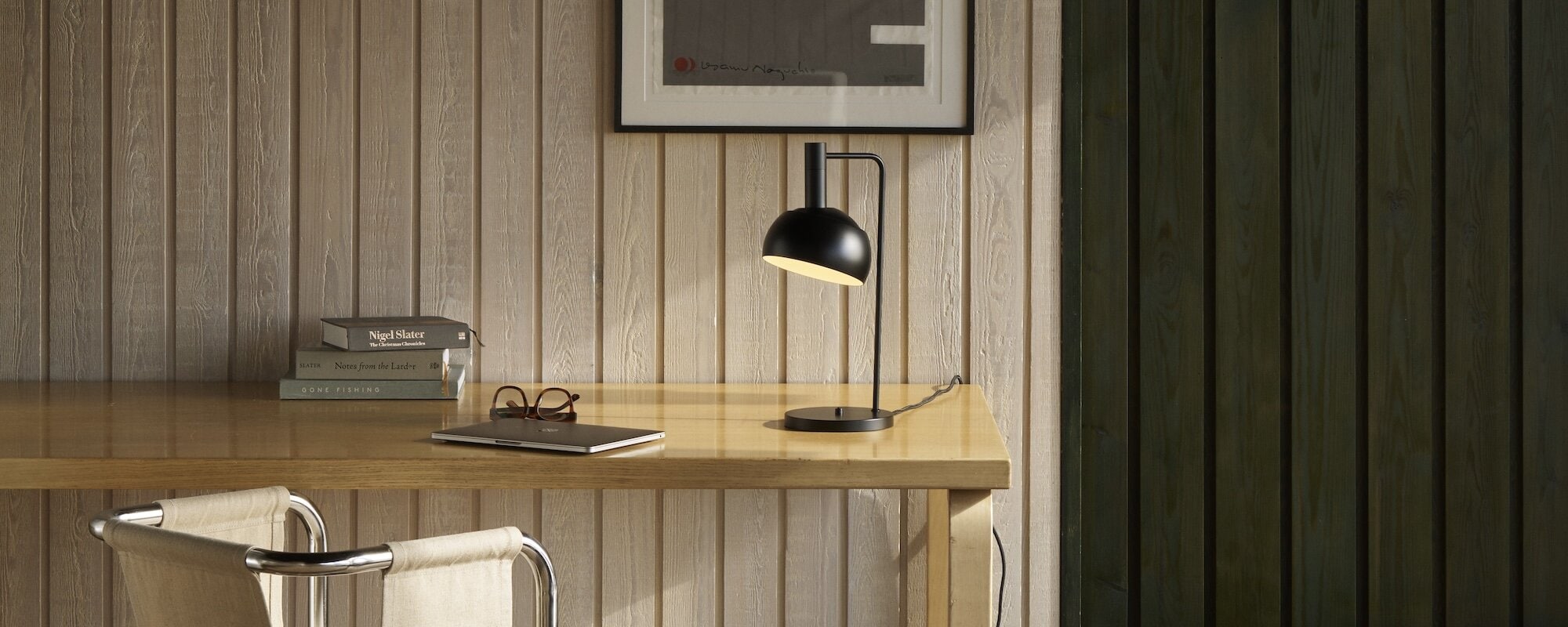 https://www.norrmalmsel.se/pub_docs/files/Designlampor_Kvalitetsbelysning_Lampbutik_Stockholm_FJ-Elements-Louis-Poulsen_2.jpg