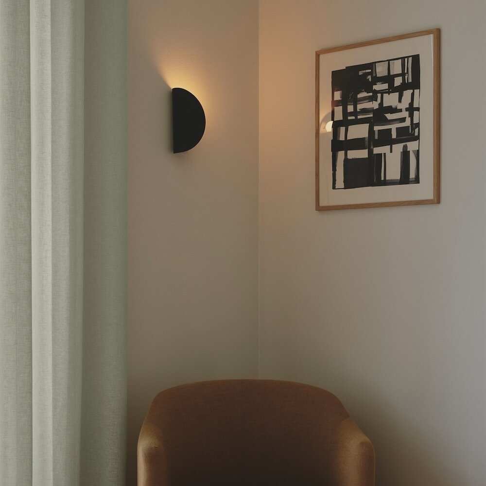 https://www.norrmalmsel.se/pub_docs/files/Vagglampor_vaggbelysning_2110_Nordlux_Norrmalms-Elektriska_ny.jpg