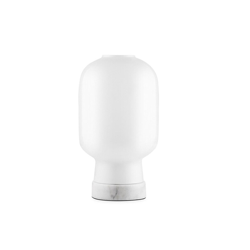 Normann Copenhagen - Amp Bordslampa vitt glas/vit