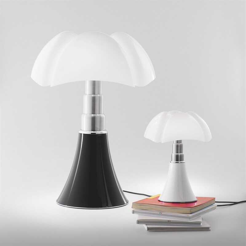 Pipistrello bordslampa aluminium Martinelli Luce Norrmalms Elektri Pipistrello bordslampa aluminium Martinelli Luce Norrmalms Elektri