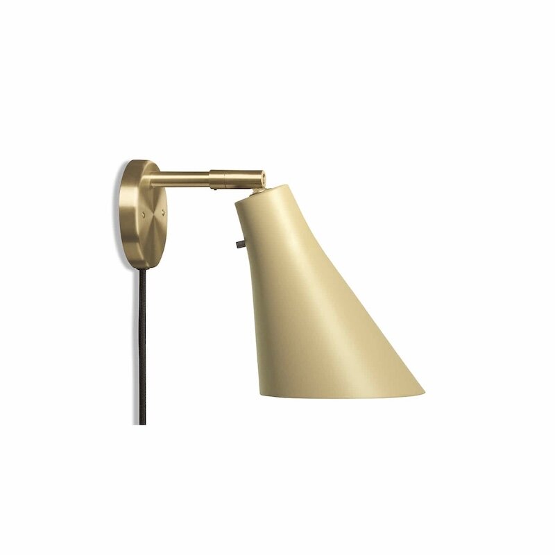 Miller vägglampa ljus sand/mässing