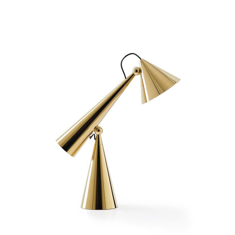 Pose Task bordslampa guld