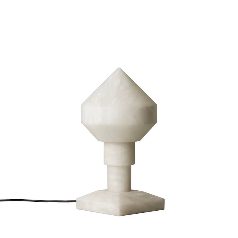 Zeleste bordslampa alabaster