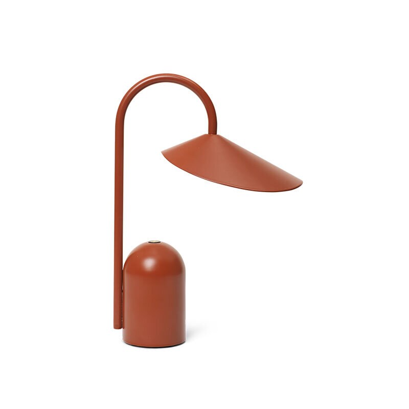 Arum portable bordslampa oxidröd