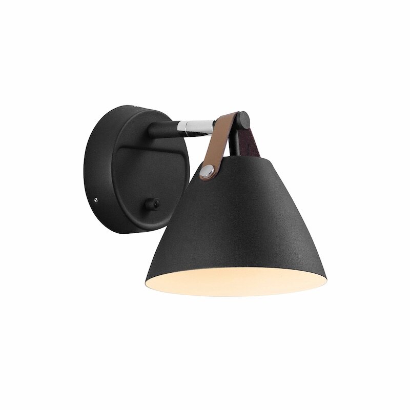 Strap 15 vägglampa svart
