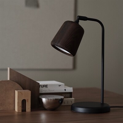 Bordslampor Norrmalms Elektriska Material bordslampa vitt opalglassvart New Works